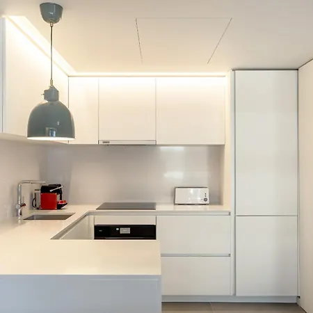 Appartement Modern With Balcony And Pool Ii By Homing *