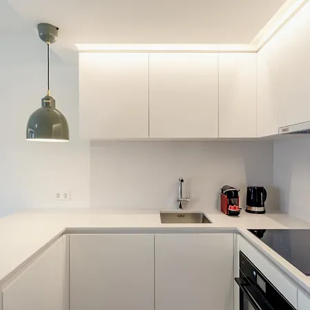 Modern With Balcony And Pool Ii By Homing Appartement Lisboa