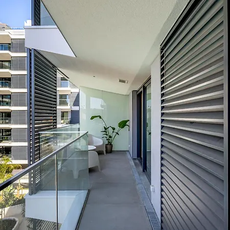 Appartement Modern With Balcony And Pool Ii By Homing *